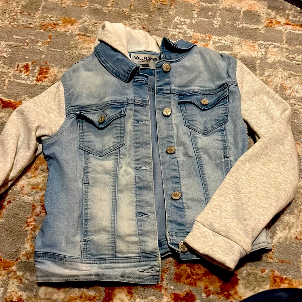 Size M WallFlower Jean/Sweater Jacket